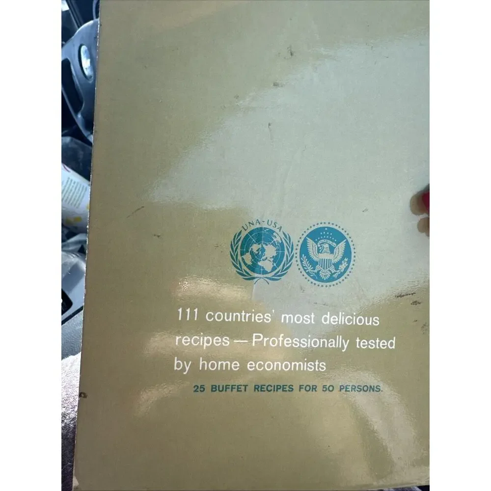 The Cookbook of the United Nations 250 Authentic Dishes Barbara Kraus‎ 1964